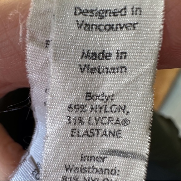 Lululemon On the Fly Jogger Olive Green Cuffed Hem Pull On Pant - Picture 9 of 12